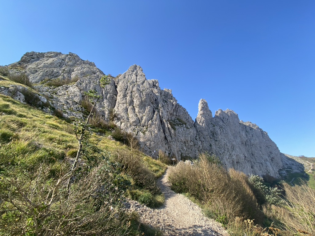 Aud’Étour, agence de voyage Occitanie, vous emmène dans les sites emblématiques des Corbières et des châteaux cathares