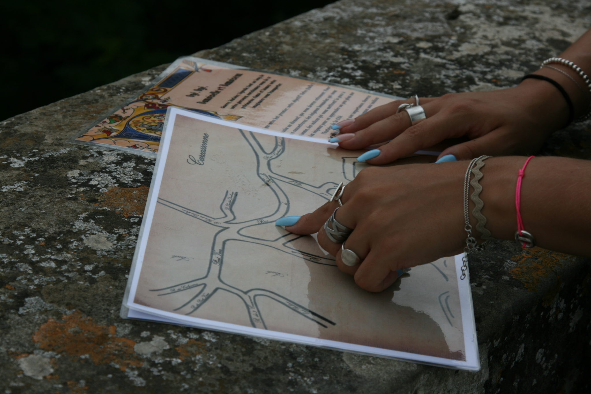 Jouez avec Aud’Étour dans la cité de Carcassonne : mystères et patrimoine à explorer