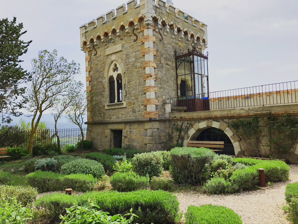 Aud’Étour : visite guidée de Rennes-le-Château, terre de mystères et de trésors cachés